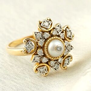 Vibe with Moi -  Gold and Silver Pearl Ring